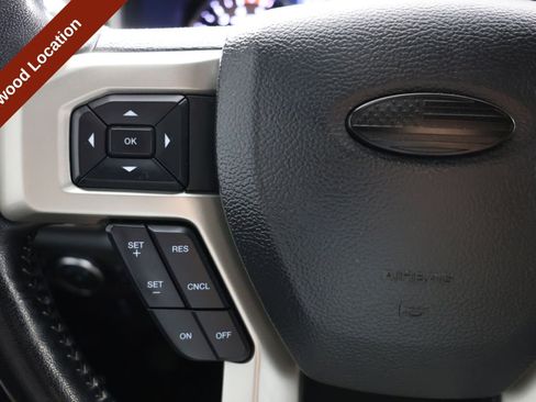 Used 2022 Ford F250 Lariat AWD/4WD image 28