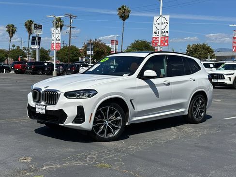 Used 2024 BMW X3 xDrive30i w/ Premium Package AWD/4WD image 2