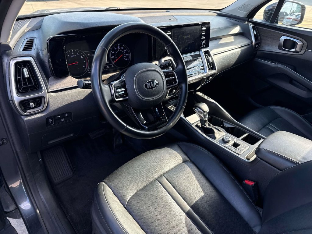 Used 2021 Kia Sorento EX FWD image 23