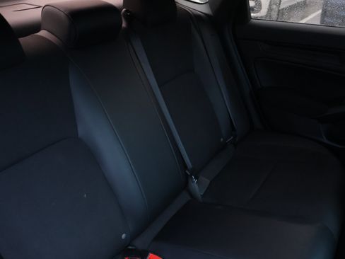 Used 2023 Honda Civic Sport image 11