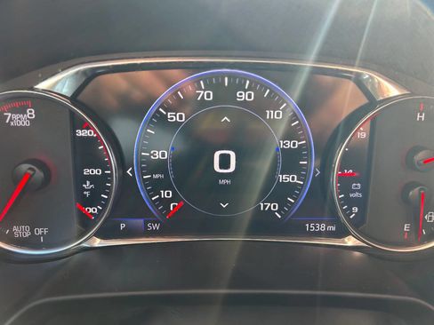 Used 2025 Chevrolet Blazer RS w/ Driver Confidence II Package image 9