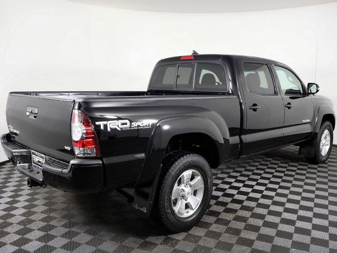 Used 2015 Toyota Tacoma TRD SPORT image 7