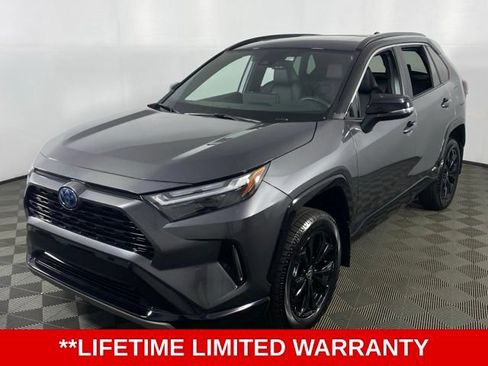 Used 2024 Toyota RAV4 XSE AWD/4WD image 3