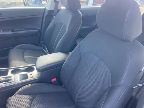 Used 2019 Kia Optima LX image 5