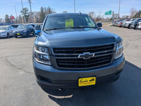 Used 2019 Chevrolet Tahoe LT w/ RST Edition image 3