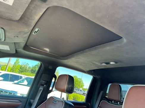 Used 2024 GMC Sierra 2500 Denali Ultimate AWD/4WD image 7