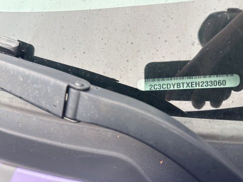 Used 2014 Dodge Challenger R/T image 4