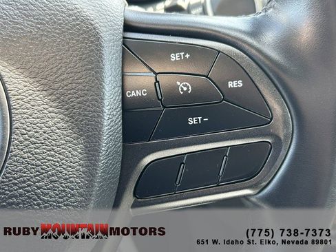 Used 2020 Jeep Cherokee Trailhawk w/ Cold Weather Group image 13