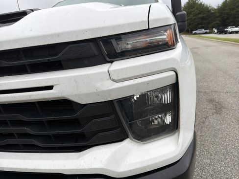 Used 2024 Chevrolet Silverado 2500 Custom w/ Custom Value Package AWD/4WD image 5