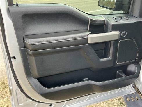 Used 2019 Ford F150 Raptor w/ Equipment Group 802A Luxury image 22