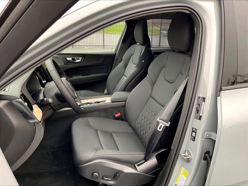 New 2026 Volvo XC60 B5 Plus w/ Climate Package AWD/4WD image 11