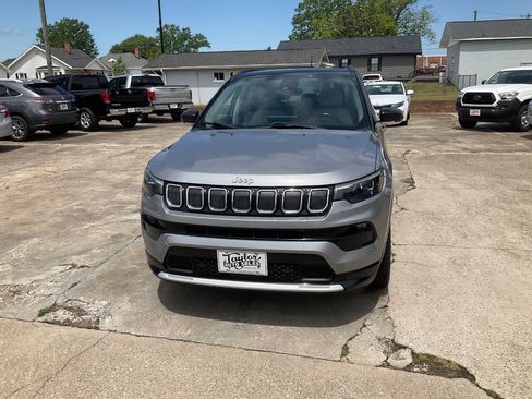 Used 2022 Jeep Compass Limited w/ Elite Group AWD/4WD image 7