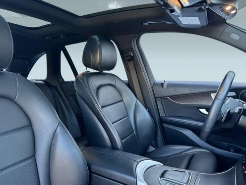 Used 2022 Mercedes-Benz GLC 300 4MATIC image 30