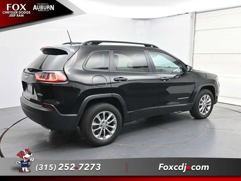 Used 2022 Jeep Cherokee Latitude Lux AWD/4WD image 17