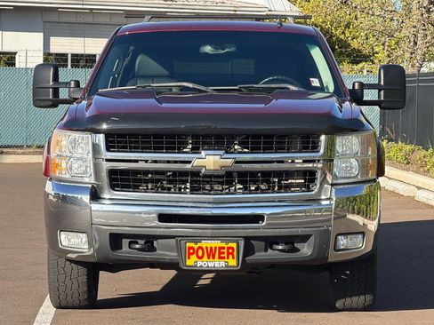 Used 2008 Chevrolet Silverado 3500 LTZ w/ Suspension Package, Off-Road image 9