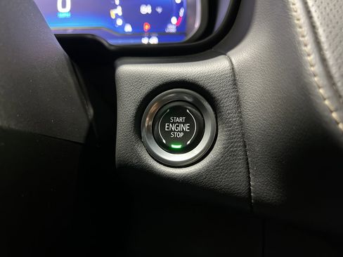 Used 2023 Chevrolet Suburban Premier image 14