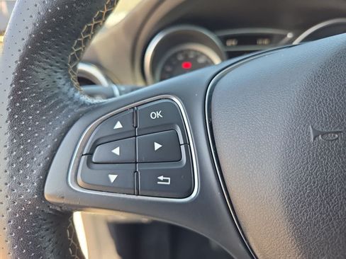 Used 2018 Mercedes-Benz GLA 250 image 30