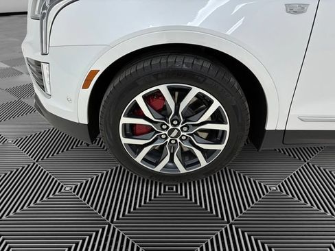 Certified 2024 Cadillac XT5 Sportv w/ Technology Package AWD/4WD image 9