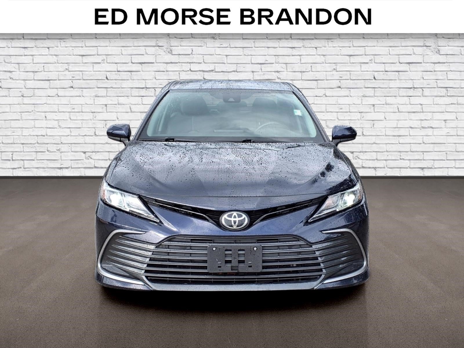 Used 2022 Toyota Camry LE FWD image 6