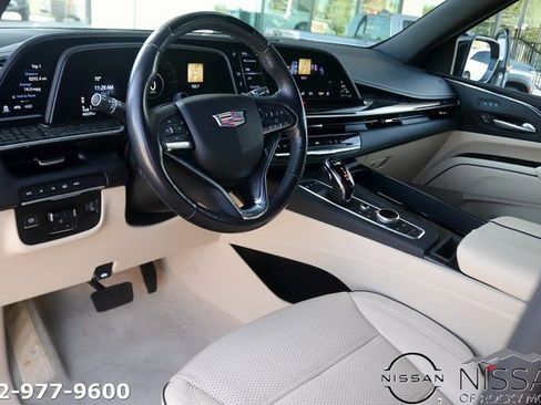 Used 2023 Cadillac Escalade Premium Luxury w/ Performance Package image 13