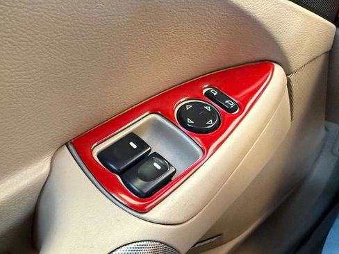 Used 2005 Chevrolet Corvette Coupe w/ Preferred Equipment Group image 18