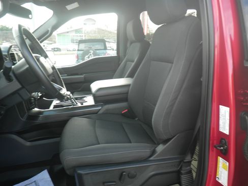 Certified 2022 Ford F150 XLT w/ Equipment Group 302A High image 16