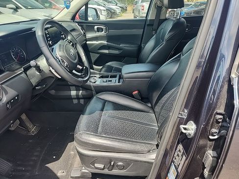 Used 2021 Kia Sorento S FWD image 7