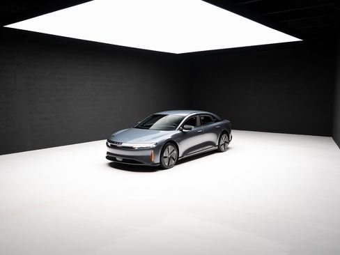 Used 2025 Lucid Air Pure image 76