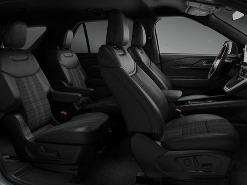 New 2026 Ford Explorer ST-Line w/ ST-Line Street Pack RWD image 6