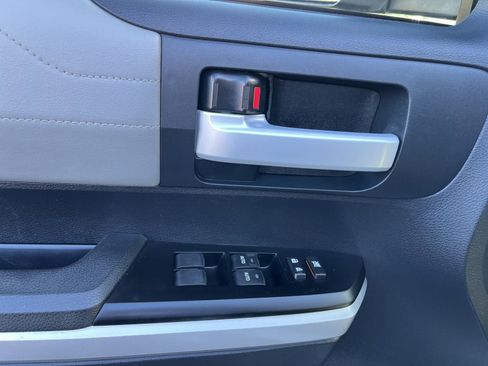 Used 2016 Toyota Tundra Limited image 21