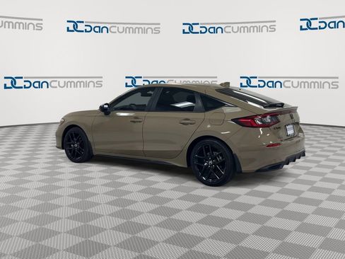 Used 2025 Honda Civic Sport image 6
