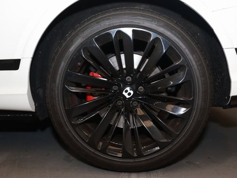 Used 2021 Bentley Bentayga Speed image 25