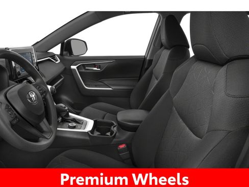 Used 2021 Toyota RAV4 XLE w/ Convenience Package AWD/4WD image 11