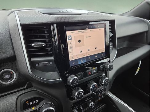 New 2026 RAM 1500 Express AWD/4WD image 16