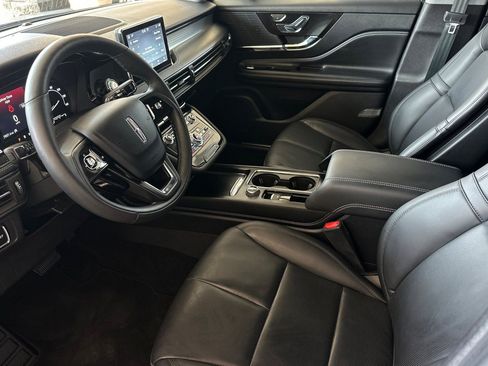 Certified 2022 Lincoln Corsair FWD image 9