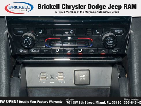 Used 2025 Jeep Grand Cherokee Limited AWD/4WD image 27