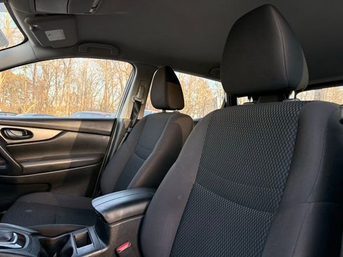 Used 2020 Nissan Rogue Sport S FWD image 15
