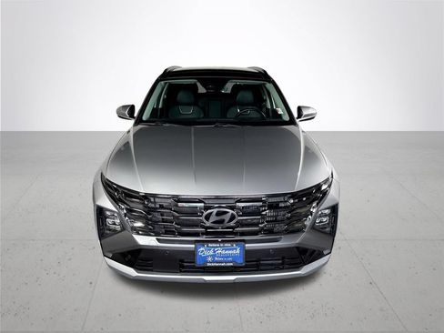 Used 2025 Hyundai Tucson Limited AWD/4WD image 3