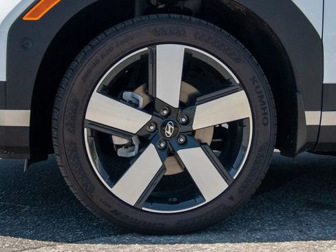 New 2026 Hyundai Santa Fe Limited FWD image 3