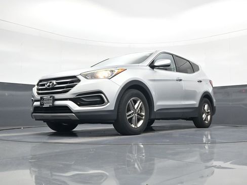 Used 2017 Hyundai Santa Fe Sport FWD image 19
