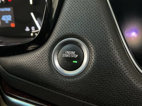 Used 2019 Cadillac XT5 Luxury FWD image 16