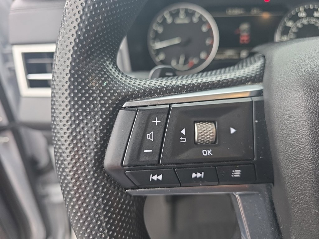 Used 2025 Mitsubishi Outlander ES AWD/4WD image 15