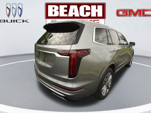 Used 2024 Cadillac XT6 Premium Luxury w/ Technology Package FWD image 3