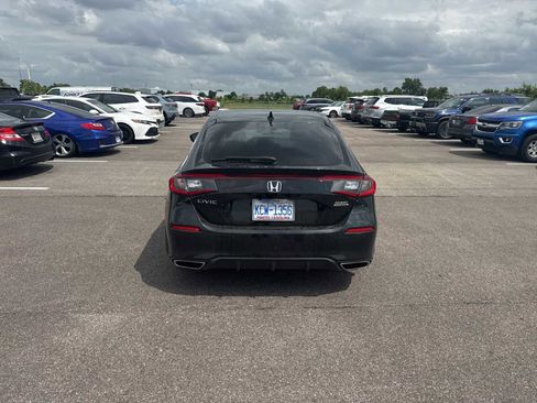 Used 2023 Honda Civic Sport Touring image 4
