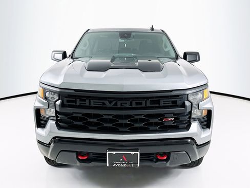 Used 2024 Chevrolet Silverado 1500 Custom Trail Boss AWD/4WD image 2