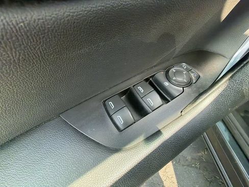 Used 2020 Chevrolet Blazer LT FWD image 22