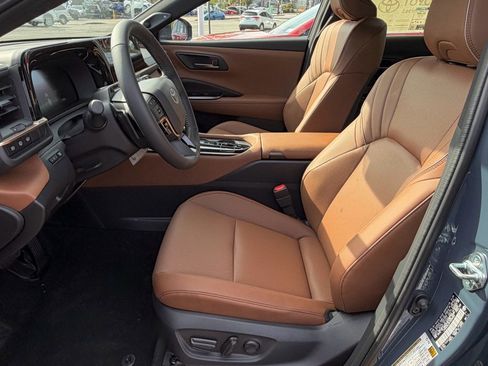 New 2026 Toyota Crown Signia image 17