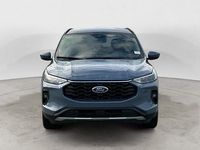 Certified 2025 Ford Escape ST-Line Select w/ Tech Pack #1 AWD/4WD image 2