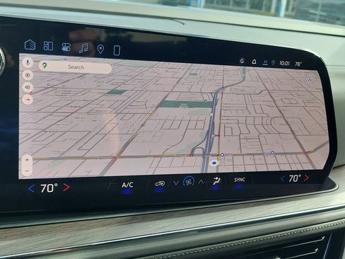 New 2026 Chevrolet Suburban LS image 8