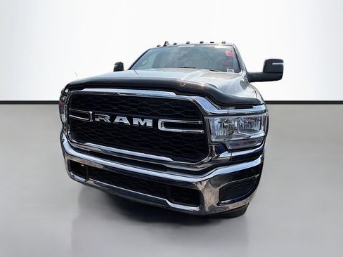 Used 2024 RAM 2500 Tradesman w/ Chrome Appearance Group AWD/4WD image 2